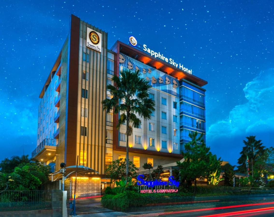 סרפונג Sapphire Sky Hotel & Conference מראה חיצוני תמונה