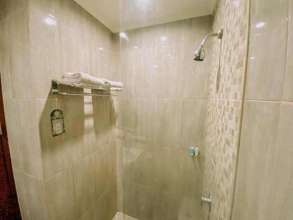 סרפונג Sapphire Sky Hotel & Conference מראה חיצוני תמונה