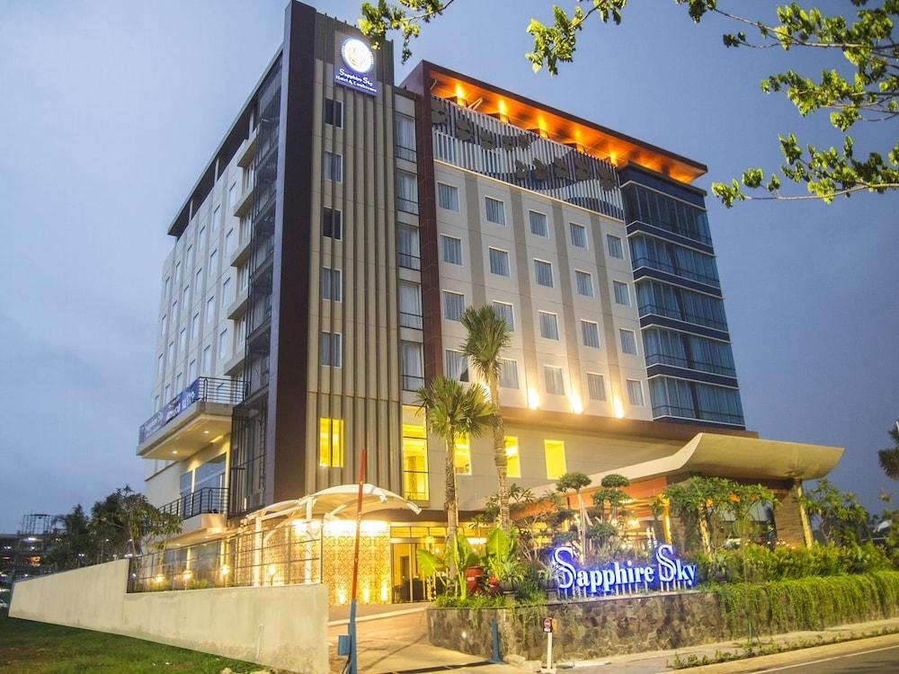 סרפונג Sapphire Sky Hotel & Conference מראה חיצוני תמונה