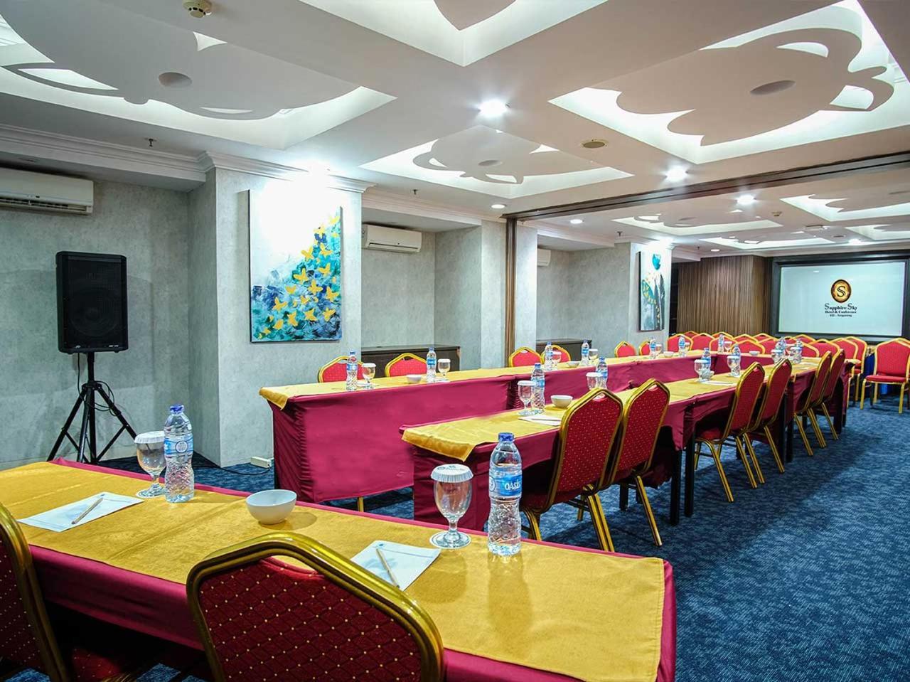 סרפונג Sapphire Sky Hotel & Conference מראה חיצוני תמונה
