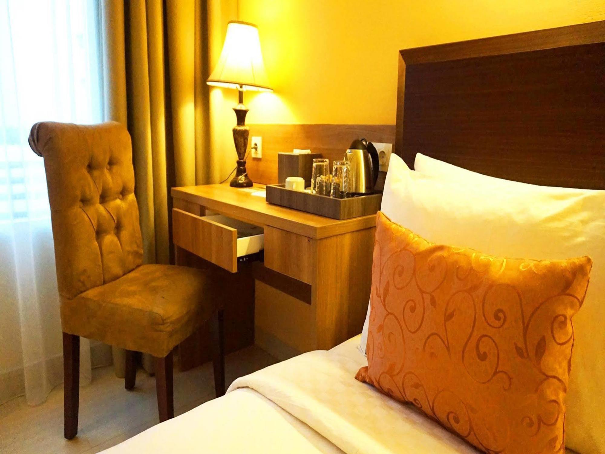 סרפונג Sapphire Sky Hotel & Conference מראה חיצוני תמונה